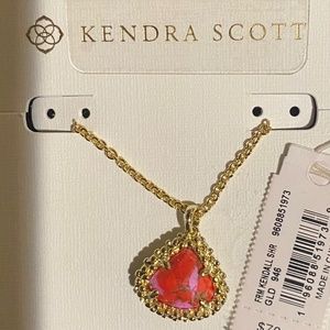 Kendra Scott Short Pendant Necklace New